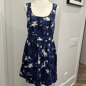 NWOT- Ann Taylor Loft sleeveless navy blue in black & white design dress.